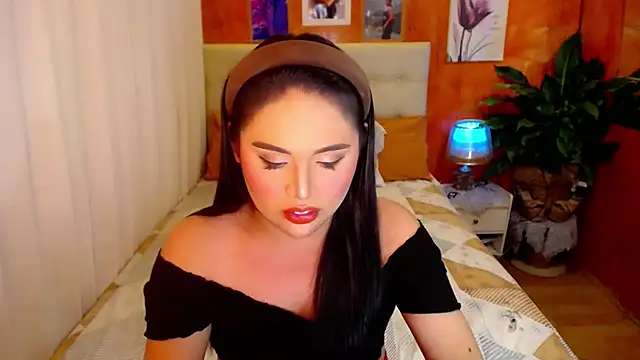 Snapshot of urmidnightcravingsxx chatting on November 29, 2025, 3:56 pm urmidnightcravingsxx online show from November 29, 2025, 3:56 pm