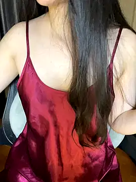 Snapshot of _kween23 chatting on November 2, 2025, 5:40 pm  kween23 online show from November 2, 2025, 5:40 pm