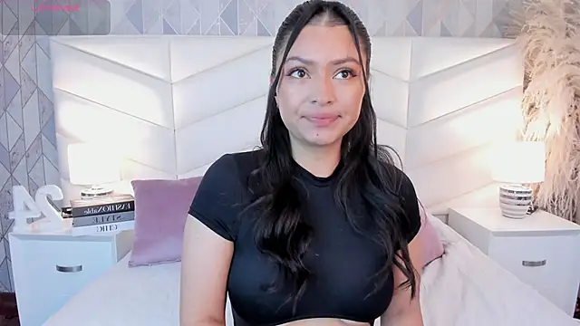 Snapshot of victoria___jonnes chatting on September 26, 2025, 12:34 pm victoria jonnes online show from September 26, 2025, 12:34 pm