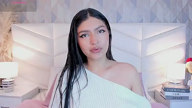 Snapshot of victoria___jonnes chatting on September 19, 2025, 12:31 pm victoria jonnes online show from September 19, 2025, 12:31 pm