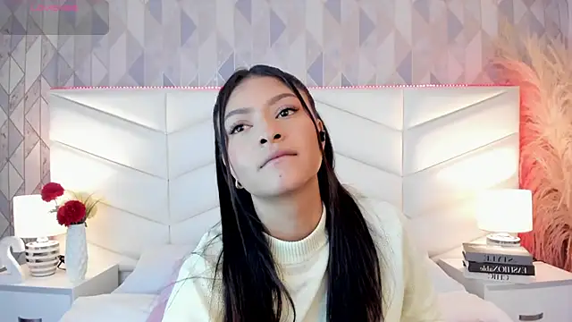 Snapshot of victoria___jonnes chatting on September 10, 2025, 12:37 pm victoria jonnes online show from September 10, 2025, 12:37 pm