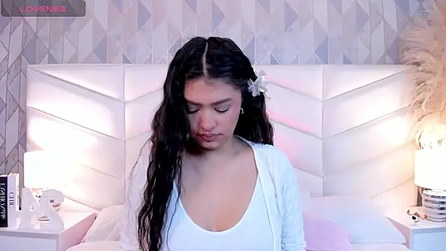 Snapshot of victoria___jonnes chatting on November 10, 2025, 12:32 pm victoria jonnes online show from November 10, 2025, 12:32 pm