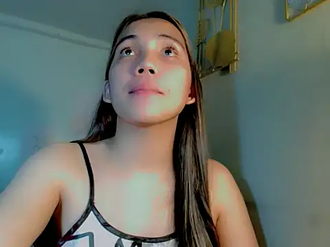 Snapshot of Sweet_ThaliaXX chatting on November 6, 2025, 2:54 pm Sweet ThaliaXX online show from November 6, 2025, 2:54 pm
