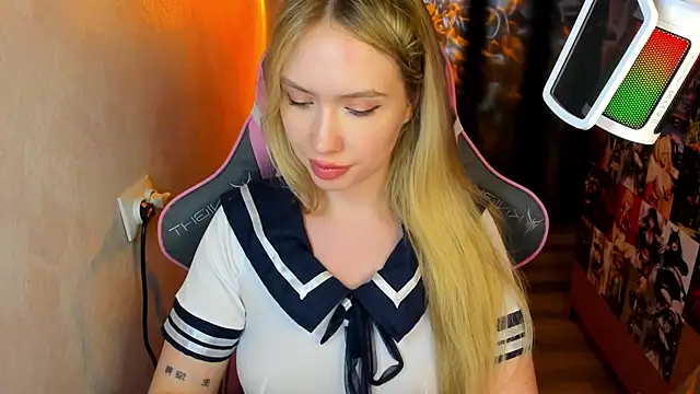 NicoleRiccii online show from October 30, 2025, 9:33 pm