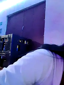 lunna 07 online show from October 12, 2025, 11:50 pm