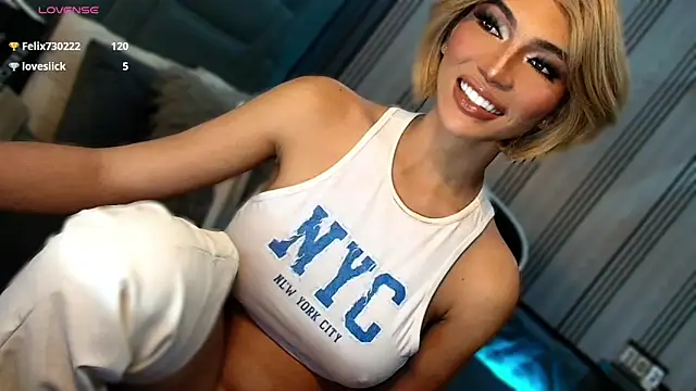 Huntress xxx online show from March 8, 2026, 4:21 pm