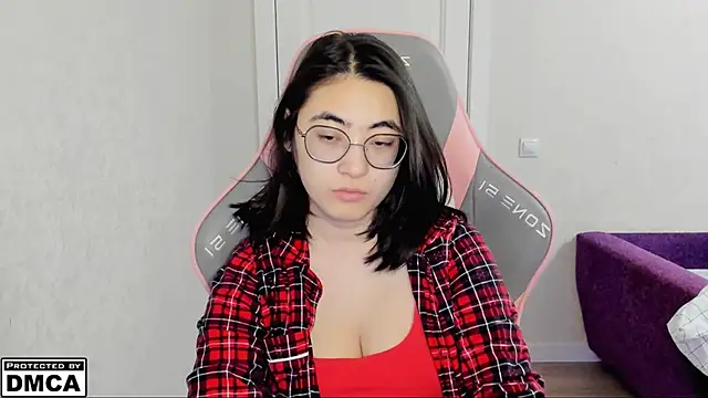 Snapshot of MeilideQian1 chatting on September 23, 2025, 6:09 am MeilideQian1 online show from September 23, 2025, 6:09 am