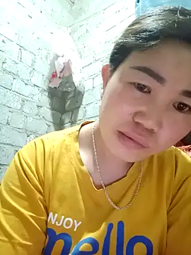 jienrrr online show from November 1, 2025, 12:28 am