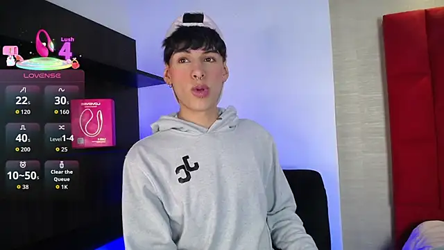 Snapshot of Ezra_Storm chatting on September 9, 2025, 5:06 am Ezra Storm online show from September 9, 2025, 5:06 am