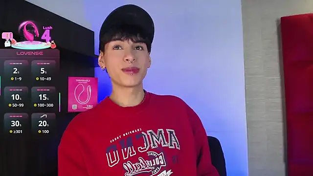 Snapshot of Ezra_Storm chatting on September 15, 2025, 4:46 am Ezra Storm online show from September 15, 2025, 4:46 am