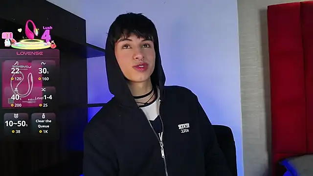 Snapshot of Ezra_Storm chatting on September 12, 2025, 6:02 am Ezra Storm online show from September 12, 2025, 6:02 am