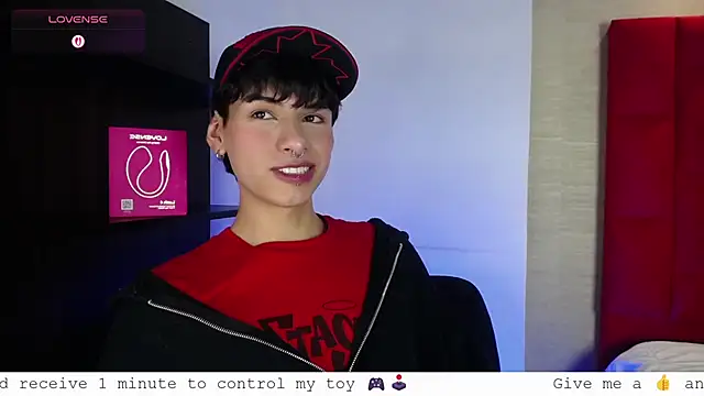 Snapshot of Ezra_Storm chatting on October 1, 2025, 9:25 am Ezra Storm online show from October 1, 2025, 9:25 am