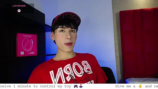 Snapshot of Ezra_Storm chatting on September 26, 2025, 5:03 am Ezra Storm online show from September 26, 2025, 5:03 am