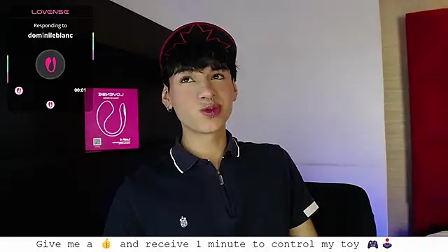 Snapshot of Ezra_Storm chatting on September 28, 2025, 4:52 am Ezra Storm online show from September 28, 2025, 4:52 am