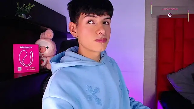 Ezra Storm online show from February 5, 2026, 4:19 am