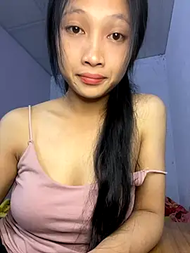 Snapshot of vyvy777 chatting on October 25, 2025, 3:34 pm vyvy777 online show from October 25, 2025, 3:34 pm