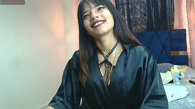 Snapshot of Mia_Holly__ chatting on October 16, 2025, 7:44 pm Mia Holly online show from October 16, 2025, 7:44 pm