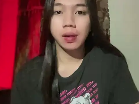 Snapshot of kat_mire chatting on December 17, 2025, 4:56 pm kat mire online show from December 17, 2025, 4:56 pm