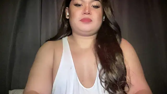 RedHead Thalia online show from February 17, 2026, 6:38 pm