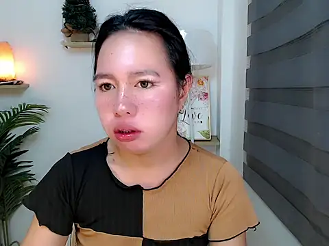 kimbratx online show from November 21, 2025, 11:04 pm