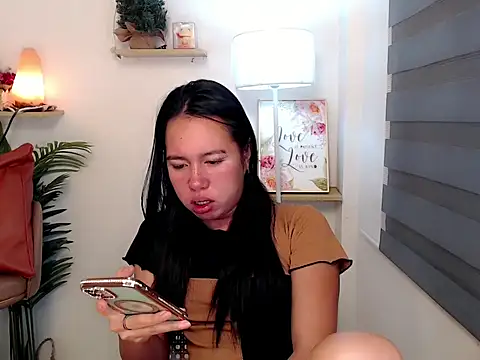 kimbratx online show from November 9, 2025, 10:36 pm