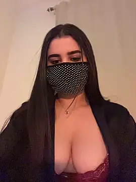 Snapshot of kamy55 chatting on May 2, 2026, 6:57 pm kamy55 online show from May 2, 2026, 6:57 pm