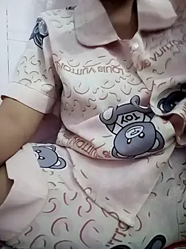 Snapshot of Yoo_j chatting on October 15, 2025, 10:56 am Yoo j online show from October 15, 2025, 10:56 am