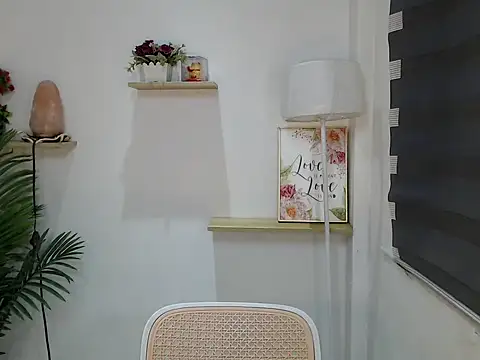 scarlett brownx69 online show from April 3, 2026, 8:10 am