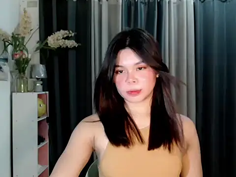 asiansmilexx online show from November 26, 2025, 3:01 pm