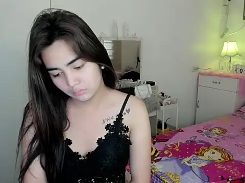 Alovelydoll nica online show from April 1, 2026, 2:13 am