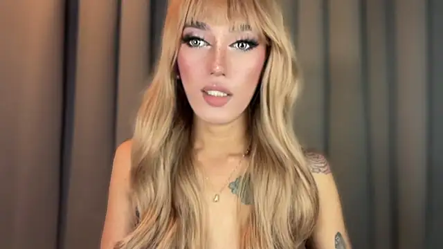 Snapshot of Lust-sluttymira chatting on October 28, 2025, 8:30 pm Lust-sluttymira online show from October 28, 2025, 8:30 pm