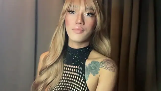 Snapshot of Lust-sluttymira chatting on October 10, 2025, 1:06 am Lust-sluttymira online show from October 10, 2025, 1:06 am