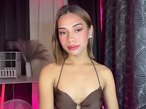 Snapshot of Lovelynikki03 chatting on November 5, 2025, 5:27 pm Lovelynikki03 online show from November 5, 2025, 5:27 pm