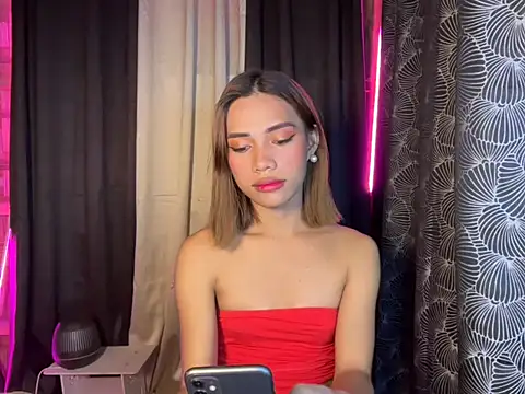 Snapshot of Lovelynikki03 chatting on December 3, 2025, 5:45 pm Lovelynikki03 online show from December 3, 2025, 5:45 pm