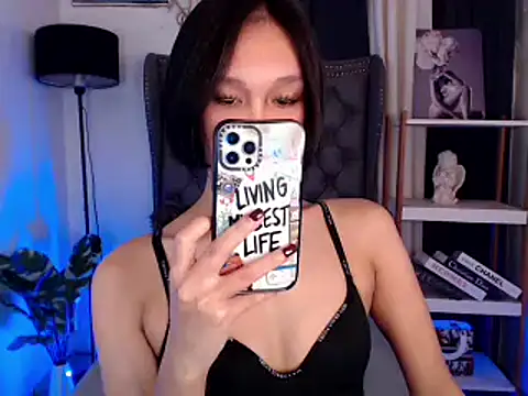 Snapshot of sensualmelody143 chatting on October 19, 2025, 1:25 pm sensualmelody143 online show from October 19, 2025, 1:25 pm