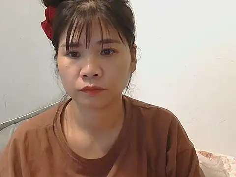 Ori299 online show from November 6, 2025, 2:04 am