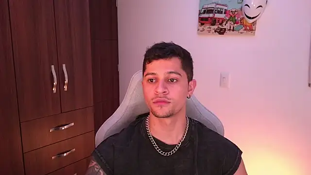 domsantiago  online show from November 1, 2025, 1:56 am