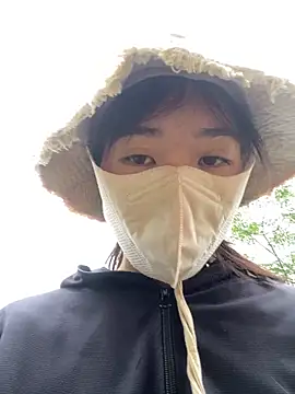 Snapshot of oneyou_400 chatting on November 24, 2025, 12:32 am oneyou 400 online show from November 24, 2025, 12:32 am