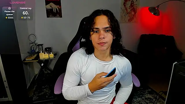 Snapshot of Maximiliano_scoott__ chatting on December 2, 2025, 10:22 pm Maximiliano scoott online show from December 2, 2025, 10:22 pm