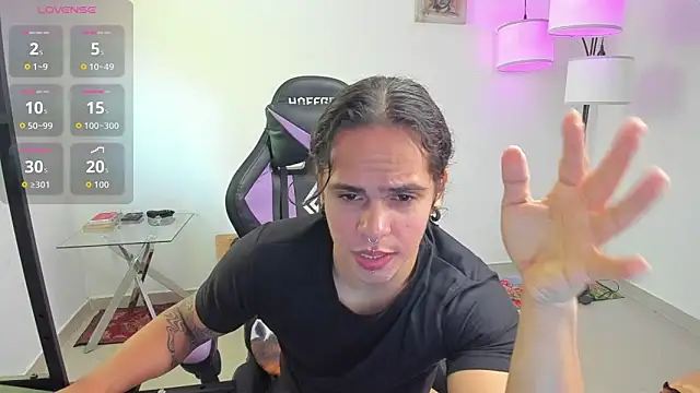 Snapshot of Maximiliano_scoott__ chatting on November 5, 2025, 8:56 pm Maximiliano scoott online show from November 5, 2025, 8:56 pm