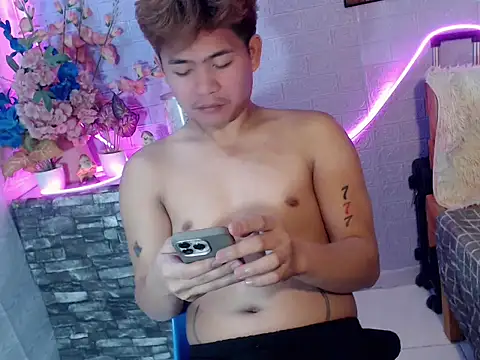 Snapshot of Albertx_Destroyer69 chatting on May 31, 2026, 2:28 am Albertx Destroyer69 online show from May 31, 2026, 2:28 am