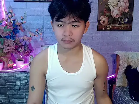 Snapshot of Albertx_Destroyer69 chatting on June 7, 2026, 2:39 am Albertx Destroyer69 online show from June 7, 2026, 2:39 am