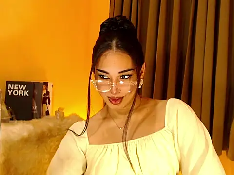 Snapshot of magnificent_kitana chatting on October 11, 2025, 8:26 am magnificent kitana online show from October 11, 2025, 8:26 am
