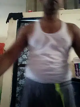 Snapshot of the_shoppers chatting on November 10, 2025, 7:13 am the shoppers online show from November 10, 2025, 7:13 am