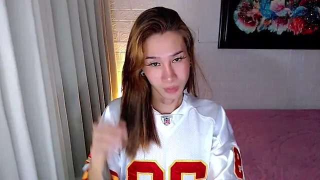 Snapshot of TRANSGODDESSA chatting on December 1, 2025, 6:47 am TRANSGODDESSA online show from December 1, 2025, 6:47 am