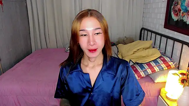 Snapshot of TRANSGODDESSA chatting on November 19, 2025, 2:33 am TRANSGODDESSA online show from November 19, 2025, 2:33 am