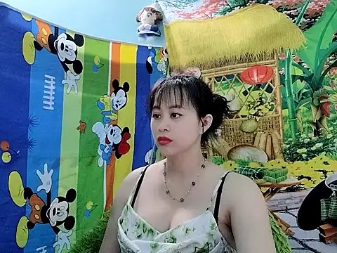 emgaixinhngoan online show from March 12, 2026, 12:42 pm