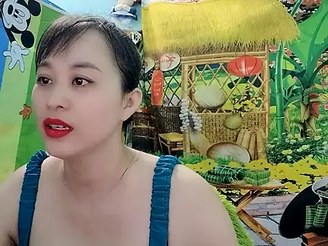 emgaixinhngoan online show from February 12, 2026, 12:38 pm