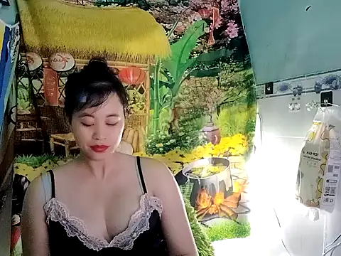 emgaixinhngoan online show from February 11, 2026, 5:57 pm