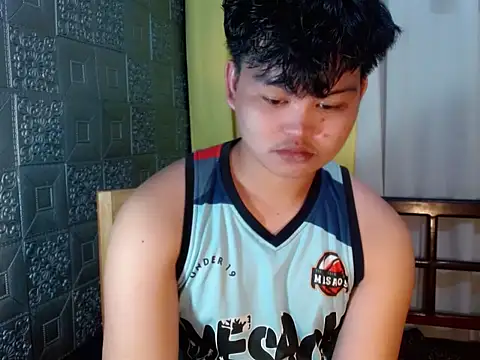 Snapshot of Reynelcock chatting on November 20, 2025, 6:58 am Reynelcock online show from November 20, 2025, 6:58 am